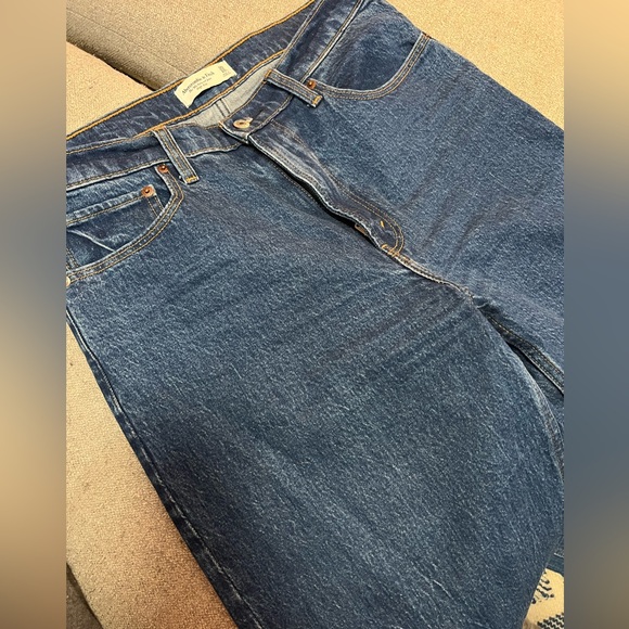 Abercrombie & Fitch High Rise 90s Relaxed Jean - Picture 9 of 12